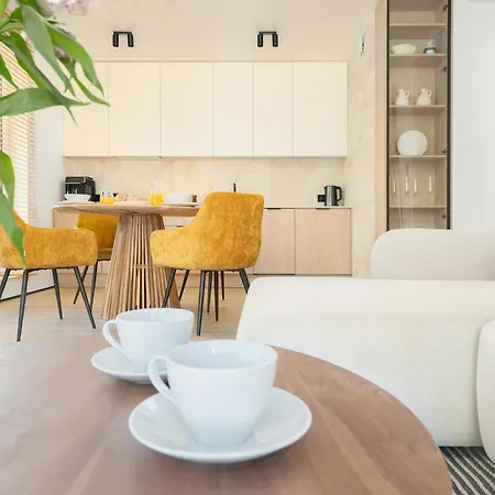 Zielona 16 미에드지보드지